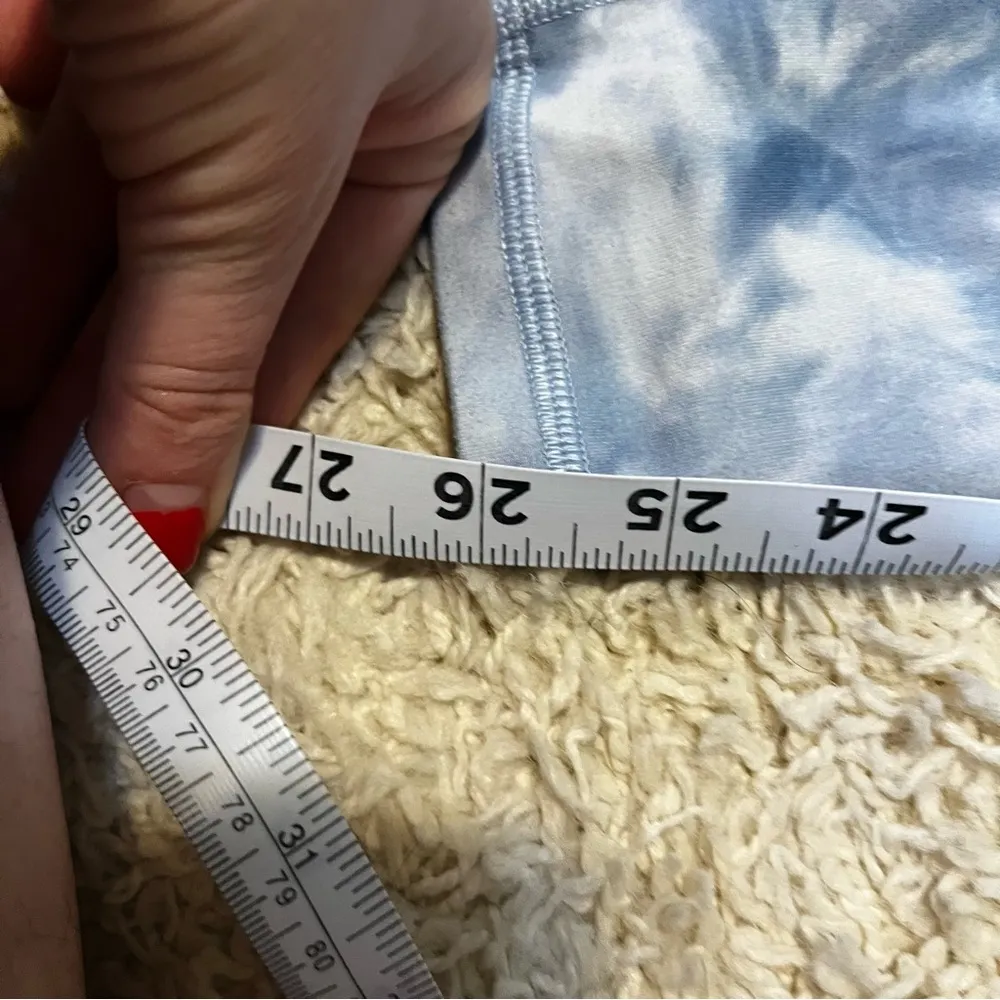 Offline by Aerie The Hugger High Waisted Pocket Legging, Blue Tie Dye, Size m - Image 5