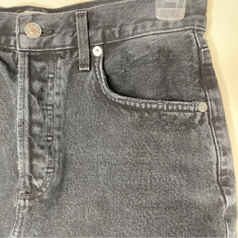 AGOLDE Quinn High Rise Raw Hem Button Fly Black Denim Mini Skirt - Image 5