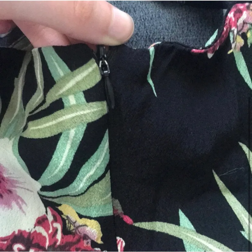 flowy dress - Image 3