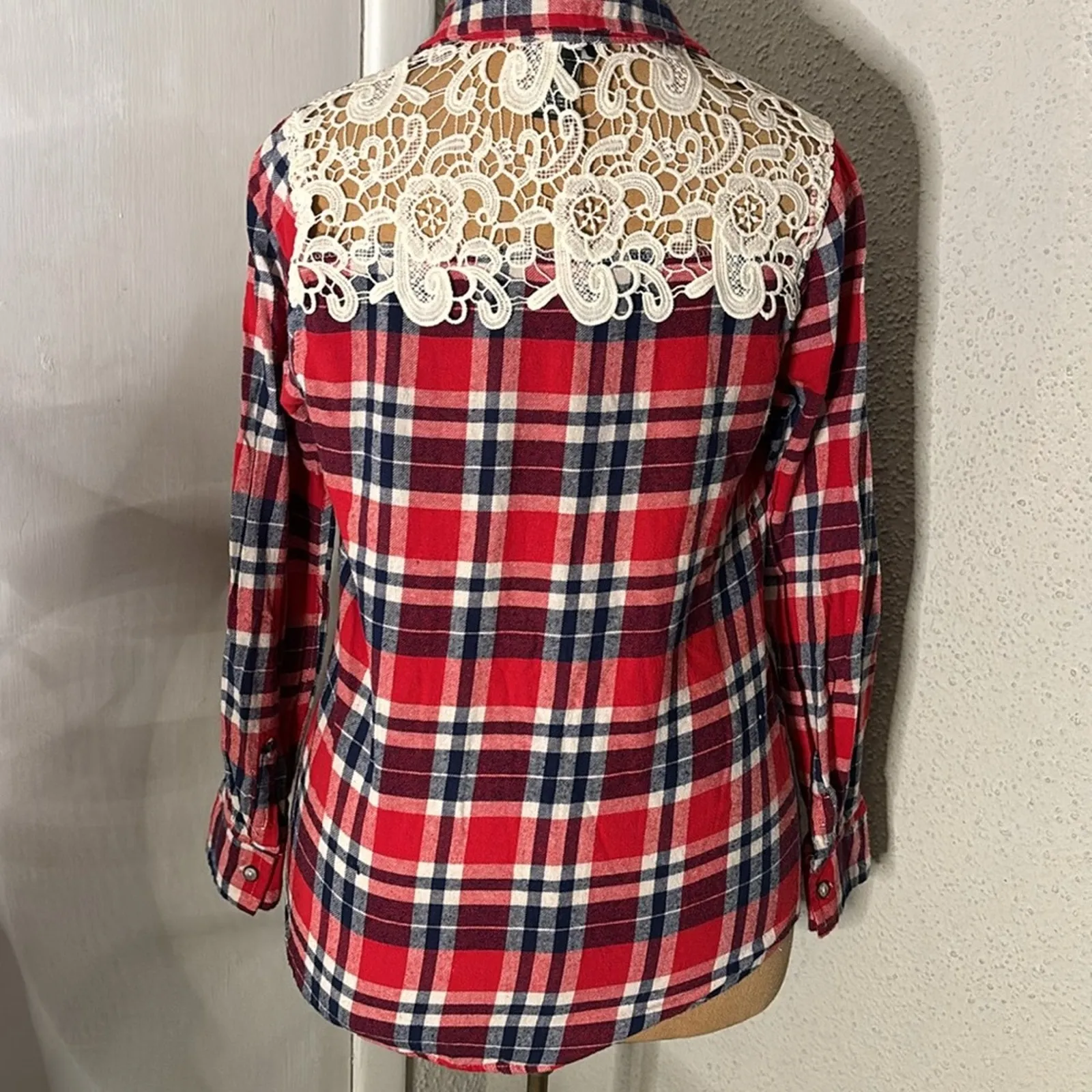 Rue21 Western Plaid Lace Long Sleeve Button Down Top M Costal Cowgirl Boho Chic - Image 2