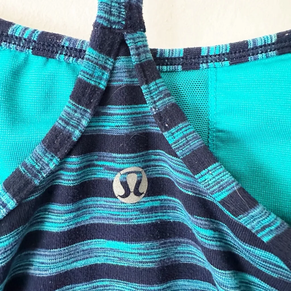 Lululemon Power Y Tank Blue Teal Stripe Racerback Shelf Bra Sz 8 - Image 3