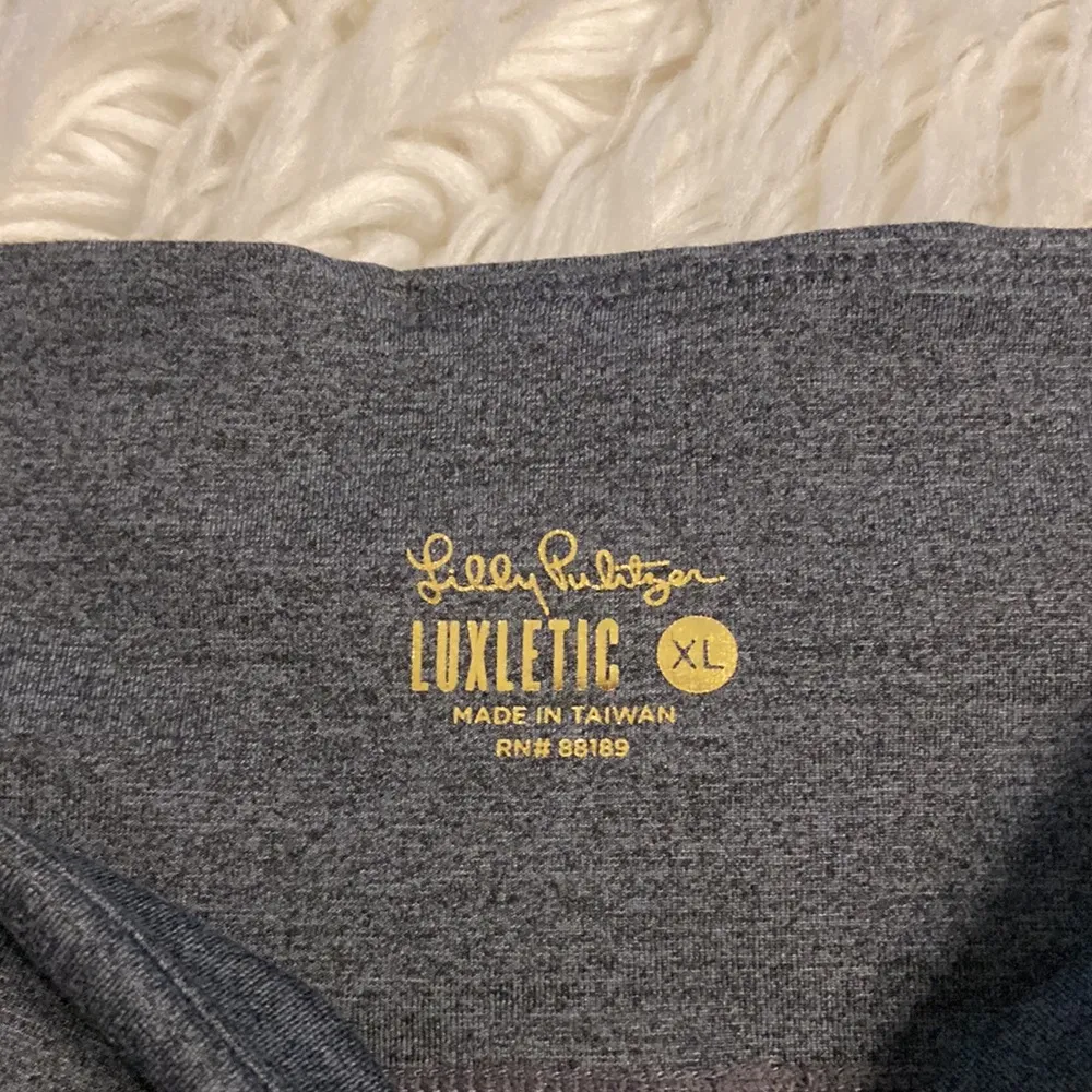 Lilly Pulitzer Luxletic  Gray Leggings Sleek Stretchy Design size XL BNWOT - Image 10