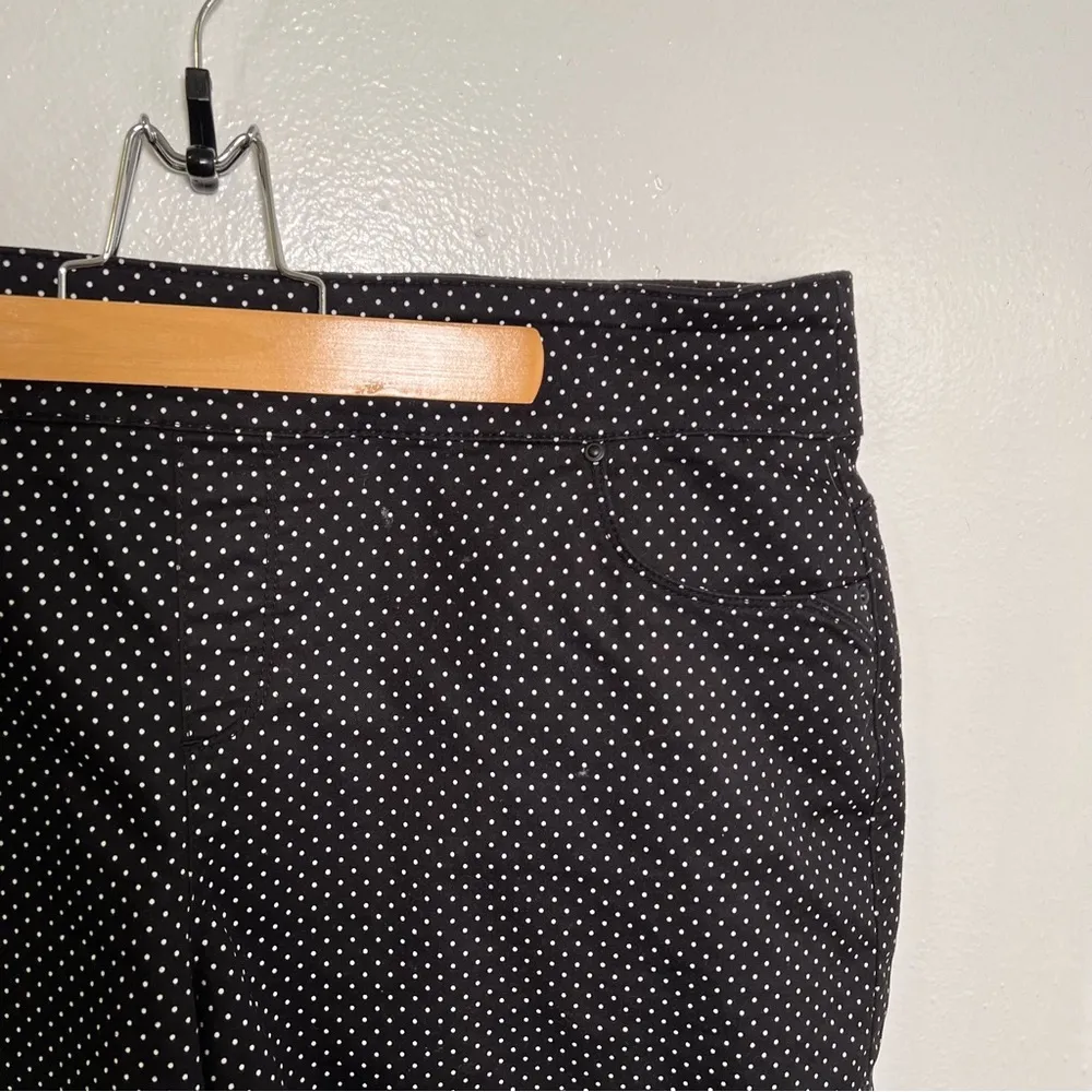 Great Northwest Indigo Pull On Bermuda Short Black White Polka Dots 20W - Image 5