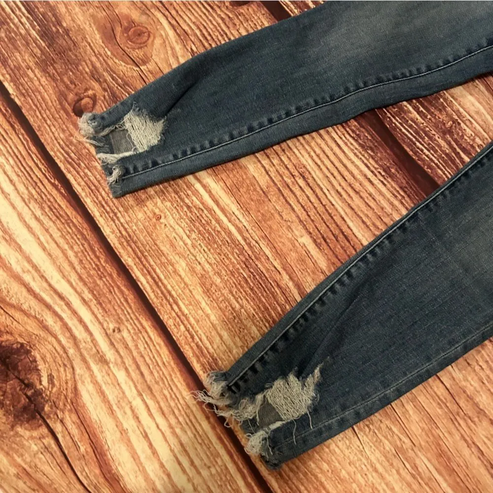 Women’s Abercrombie & Fitch Super Skinny Ankle Midrise Size 6R / 28 - Image 3