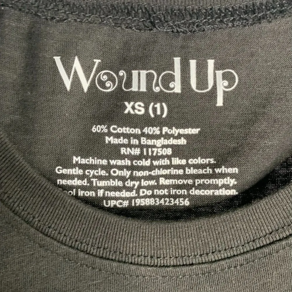 Wound Up Astrological Signs T Shirt XS Black Crewneck Short Sleeves Galaxy - Image 4