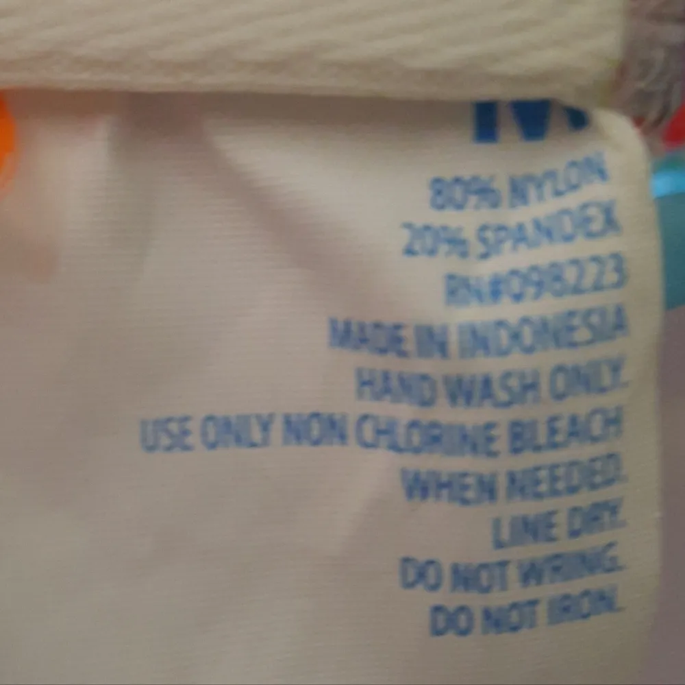 O'Rageous Bikini Top Medium NWT White - Image 5