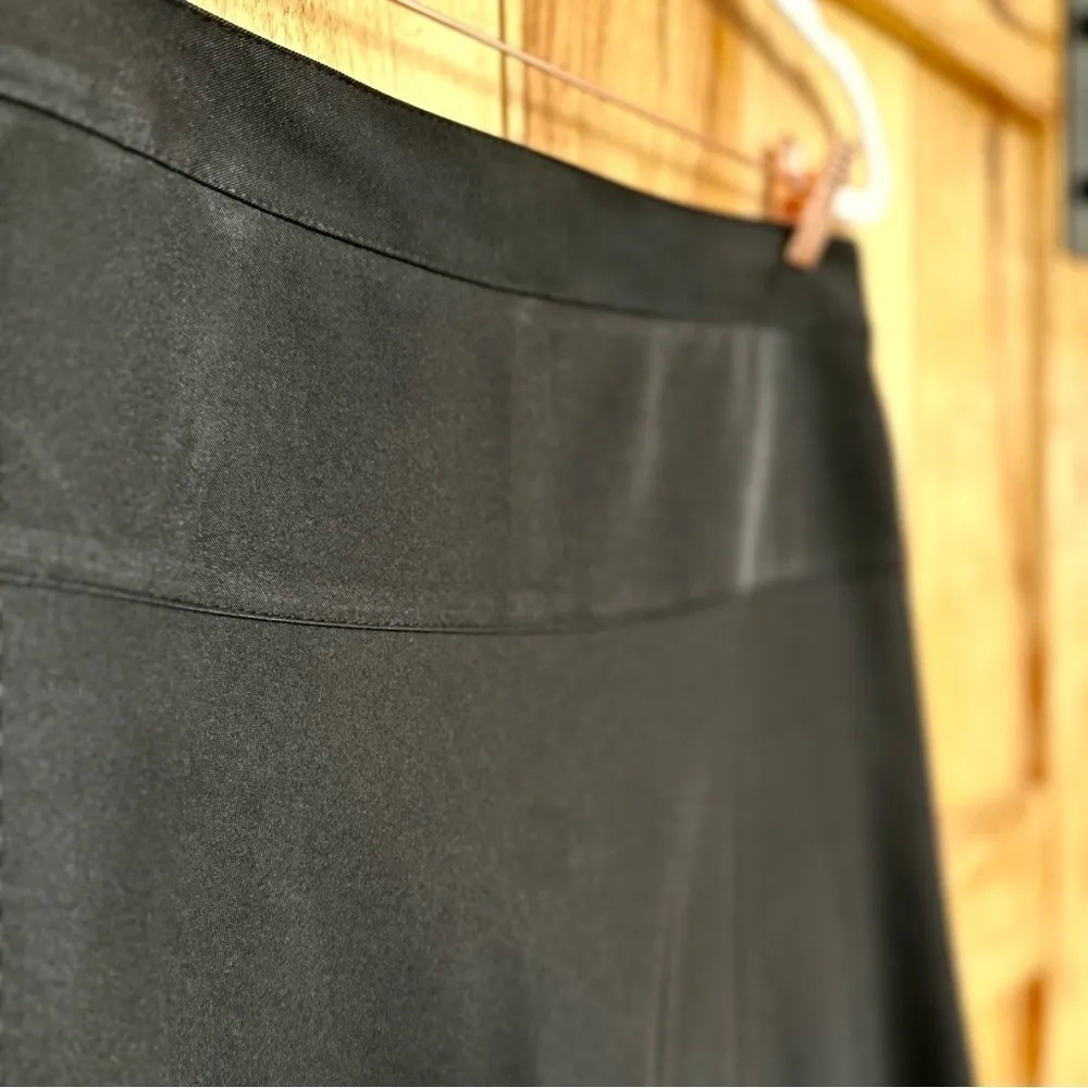 Classic Black Skirt - Image 2