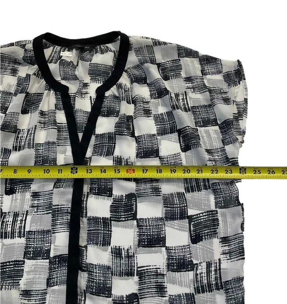 Banana Republic Women Size Small V-Neck Shirt Sheer 15-168P - Image 7