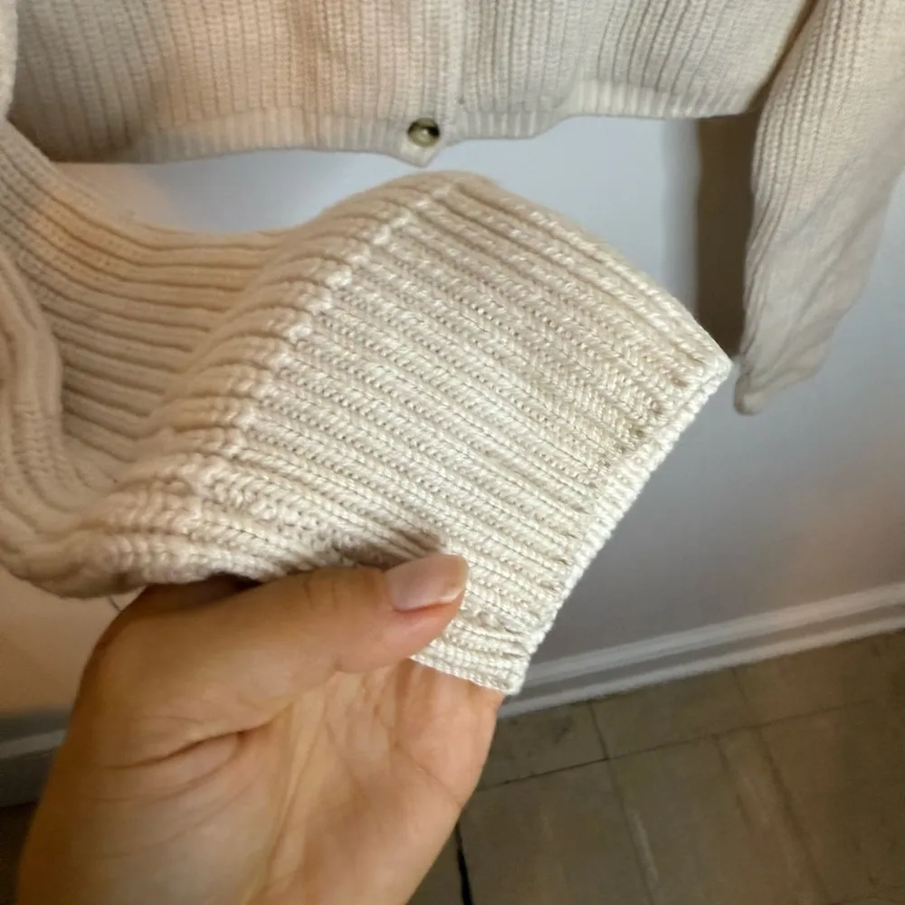 Wilfred Chunky Cream Button Front Merino Wool Boxy Cardigan - Image 5