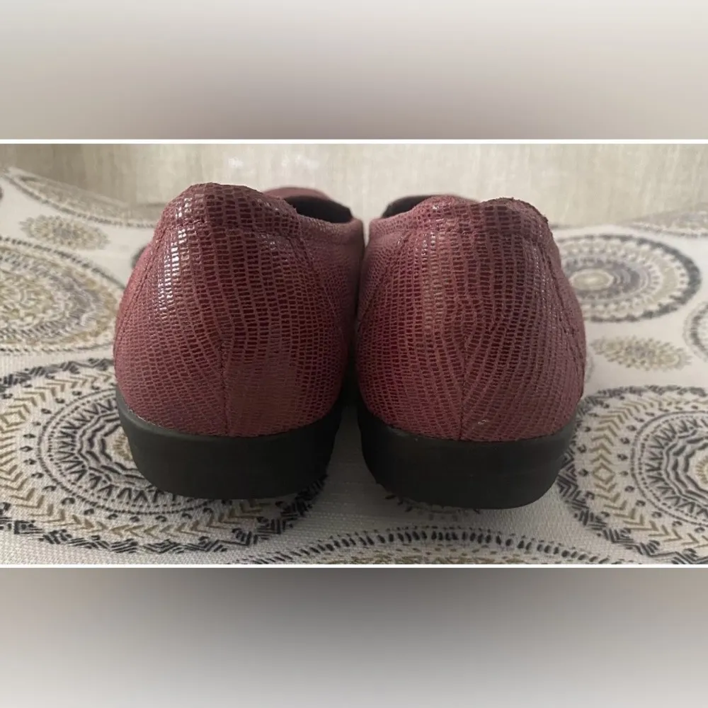 Clarks Womens Haydn Gloss Purple Comfort Slip-on Loafer Shoe Size 8 - Image 10