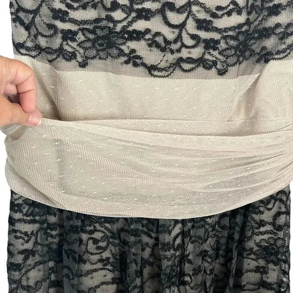 Maggy London Lace‎ Layer Ruffle Dress Sleeveless Black Ivory Women Size 4 - Image 4