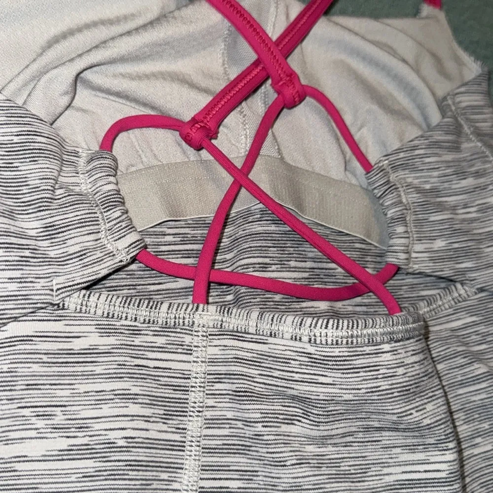 Lululemon Dancing Warrior Tank size 6 - Image 4