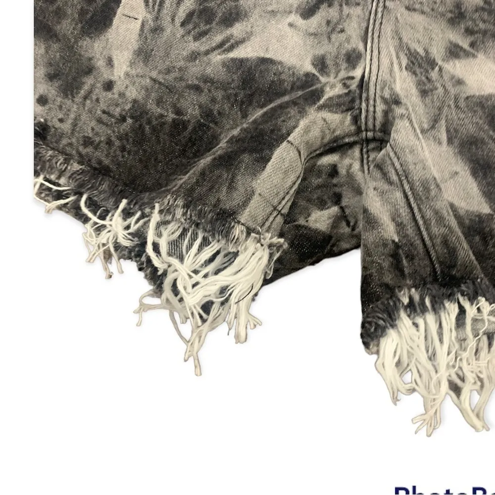 Good American Good 90s Denim Jeans Shorts High Waisted Black size 26 - Image 3