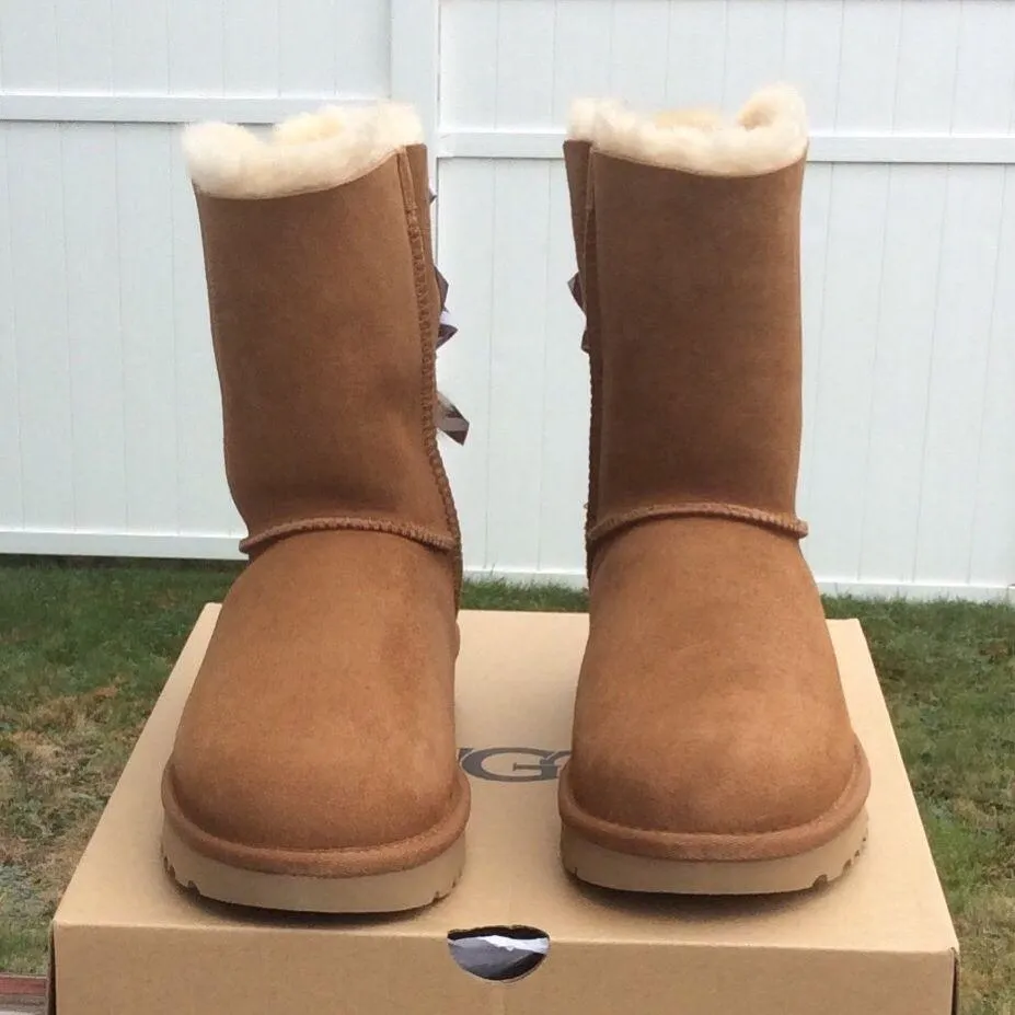 Bailey Bow Diagonal Stripes - Image 2