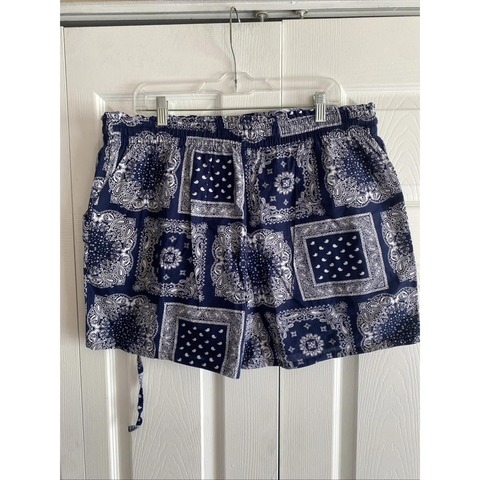 Feeling Festive Womens XXL Blue Navy Cotton Bandana Print Pull On Shorts Tie Size undefined - Image 5