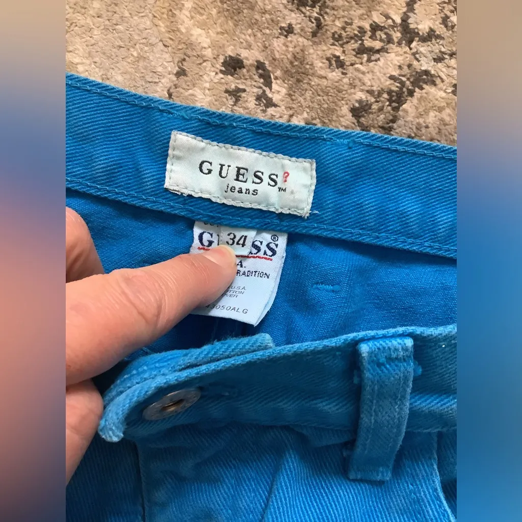 Modern relaxed fit GUESS jeans 💙💙 - Image 11