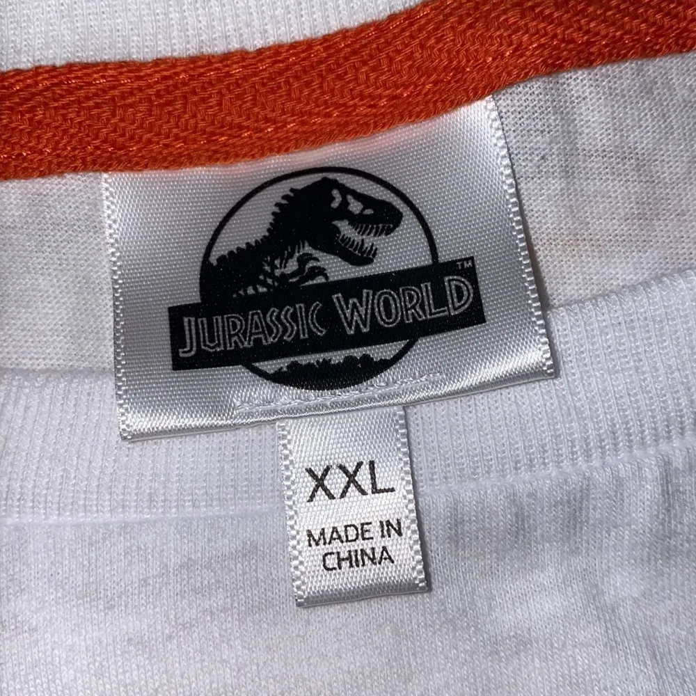 Jurassic Park XXL blouse with flaw on bottom right shown 3/4 puff sleeve Green - Image 7