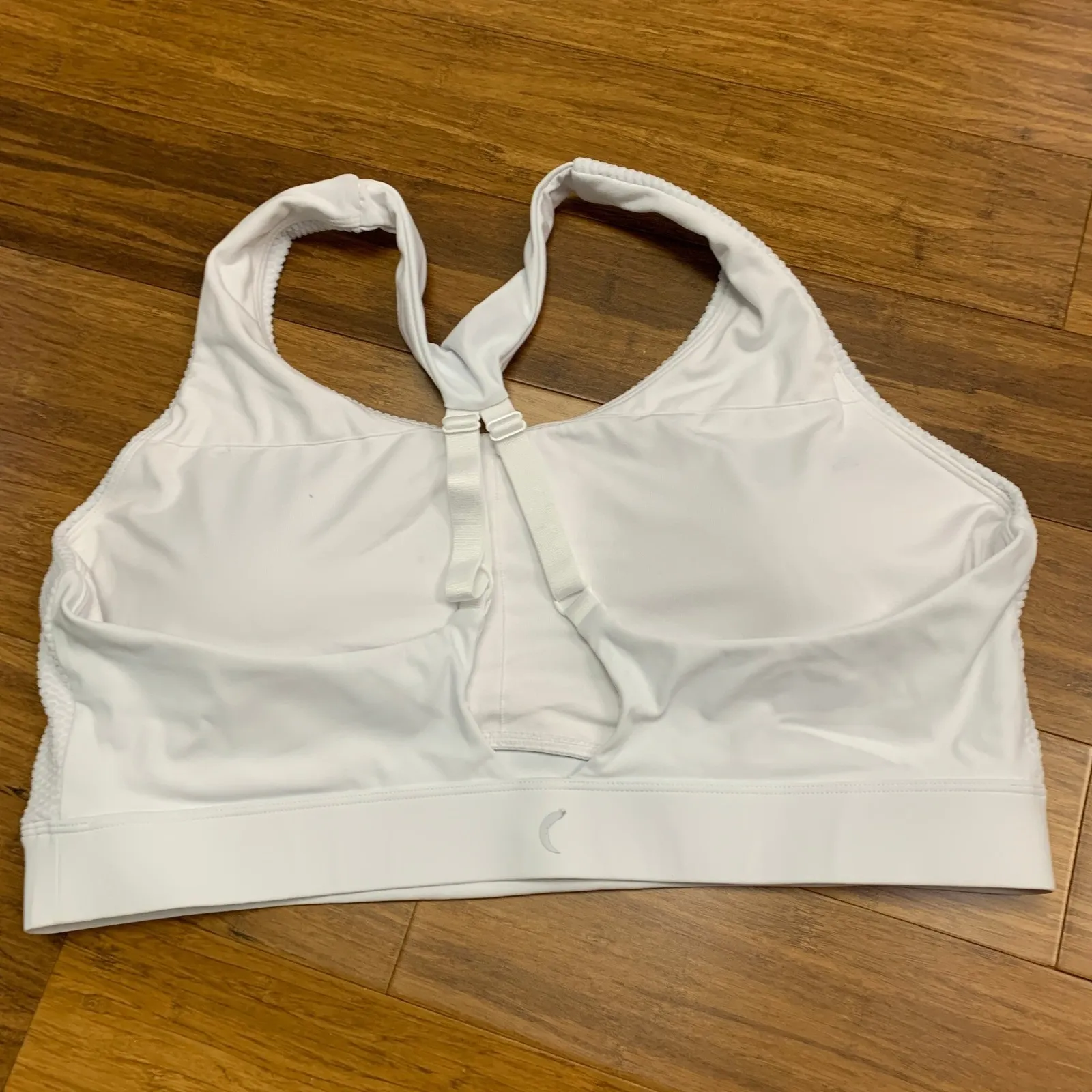 ZYIA Active White Sports Bra Size XXXL Criss Cross Back Textured Padded‎ Support - Image 3