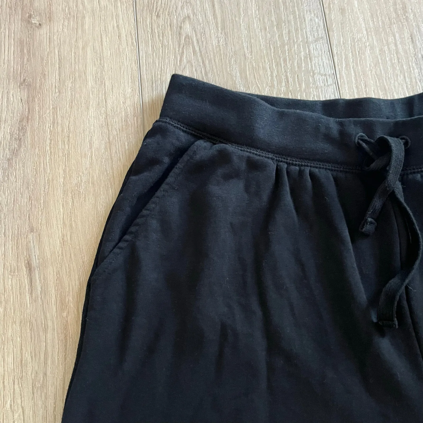 Old Navy Women’s Black Pull On Shorts Sz L - Image 2