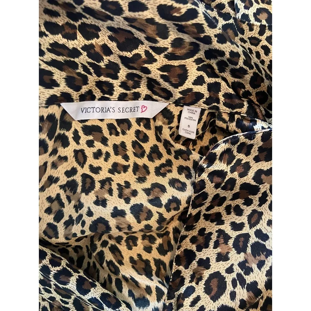 Victorias Secret Leopard Print Satin Pajama Set Size Small - Image 9