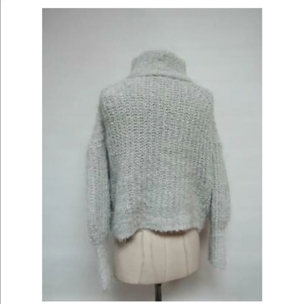✨ Cozy Cropped Mock Neck Sweater✨ - Image 5
