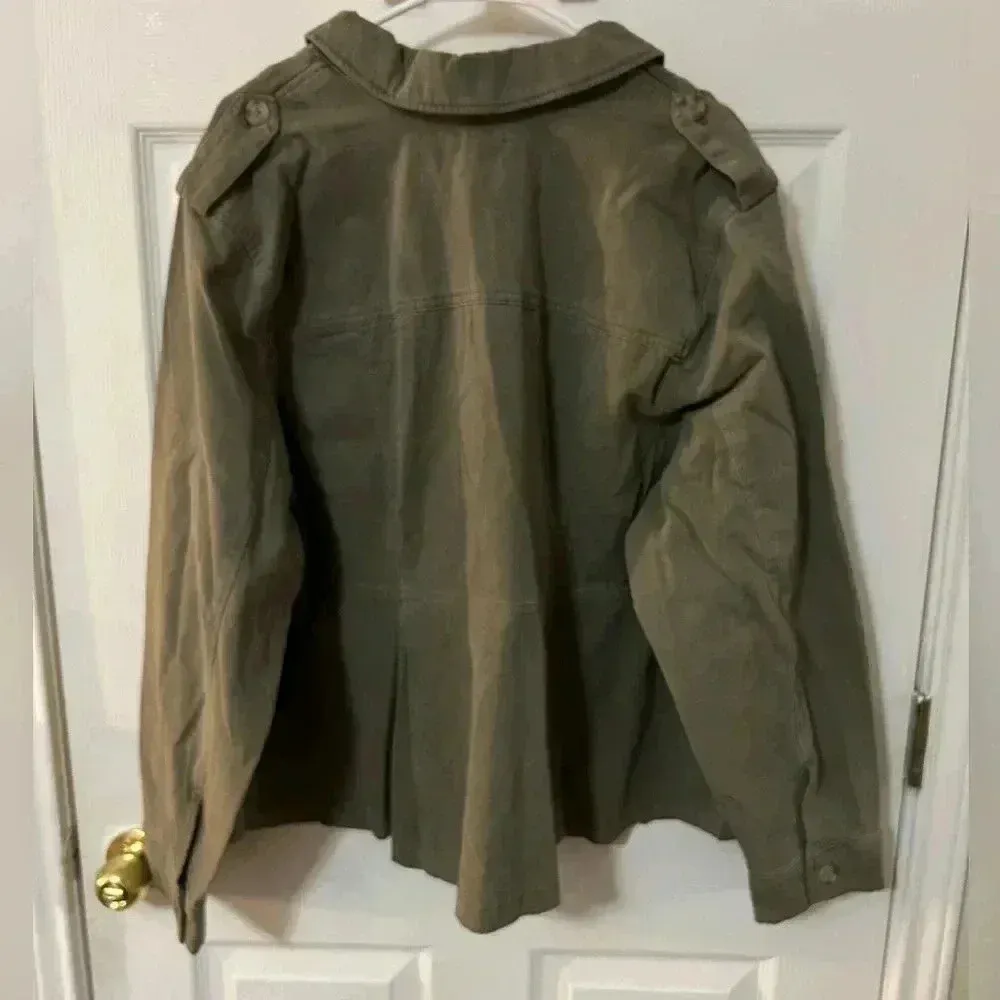 Torrid ‎ women’s button down jacket - Image 2