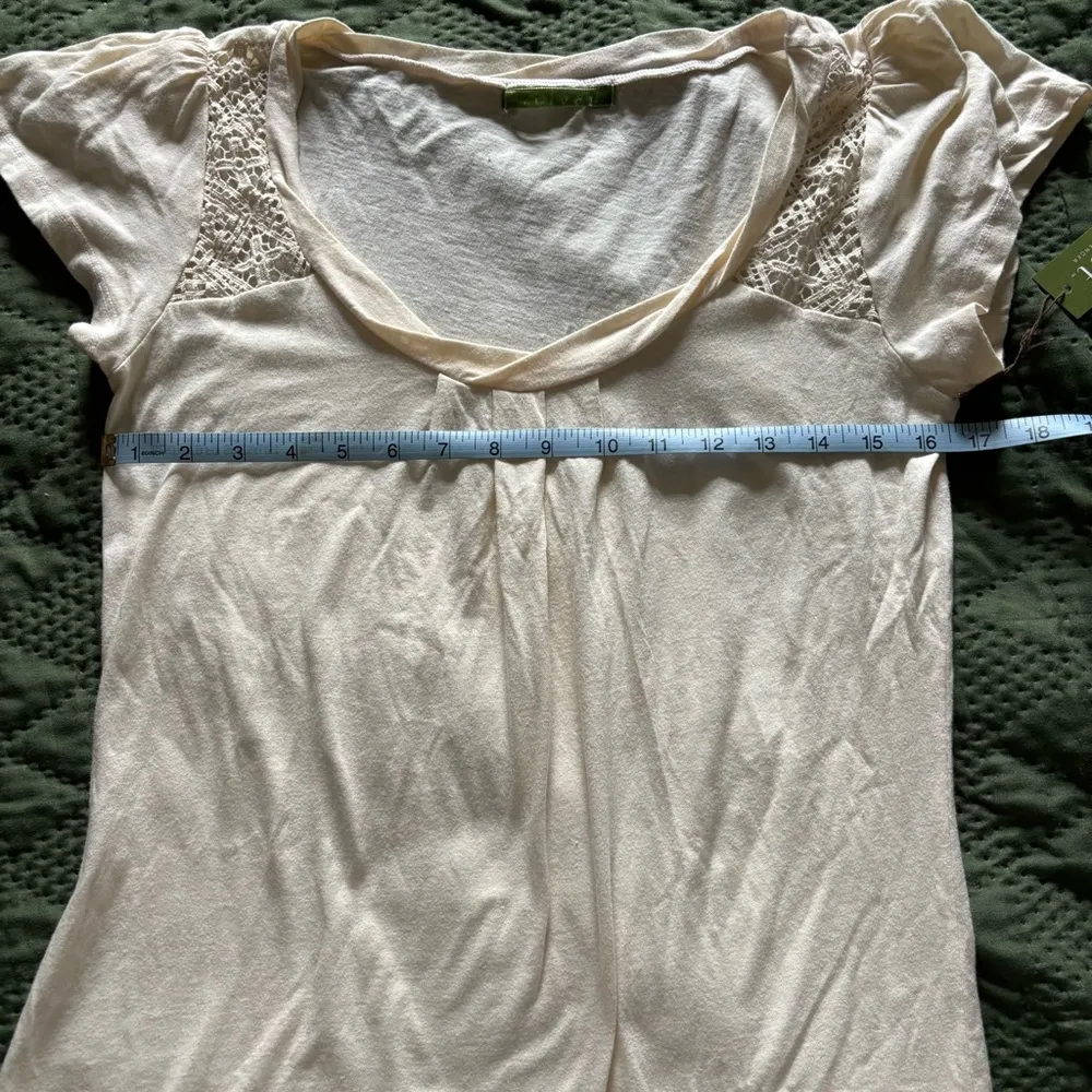 NWT Velvet by Graham & Spencer shirt Size M - Image 4