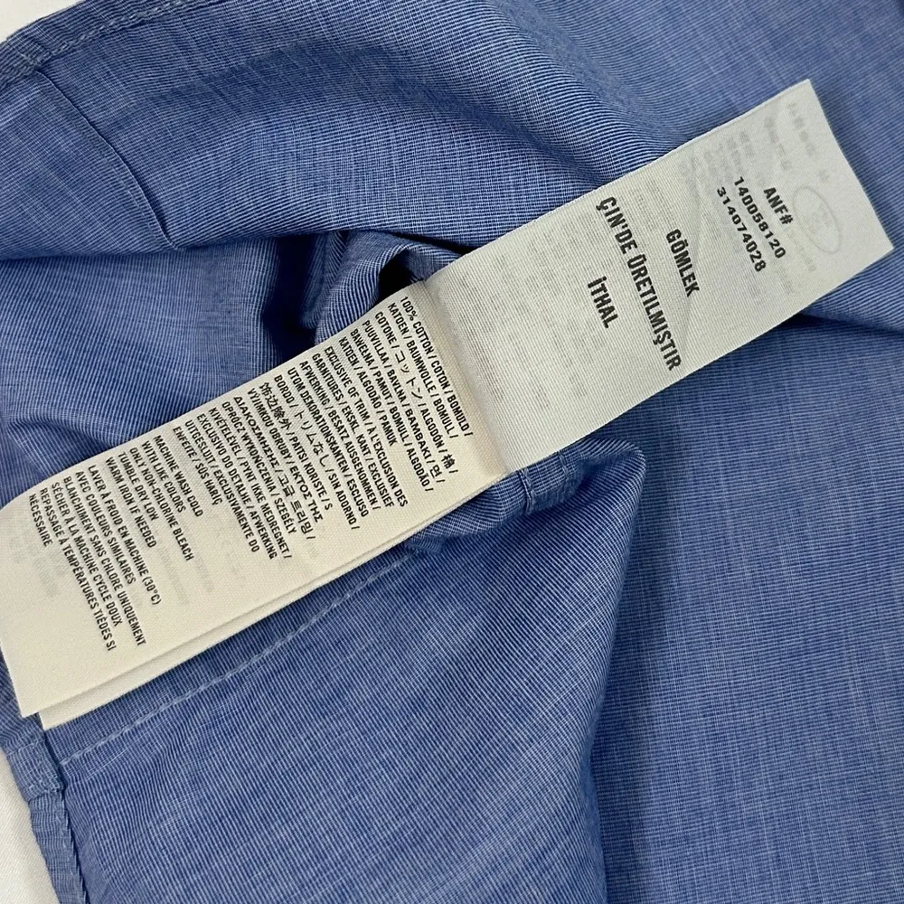 Vintage Y2K Abercrombie & Fitch Button Down Oxford Shirt - Blue Chambray - S - Image 8