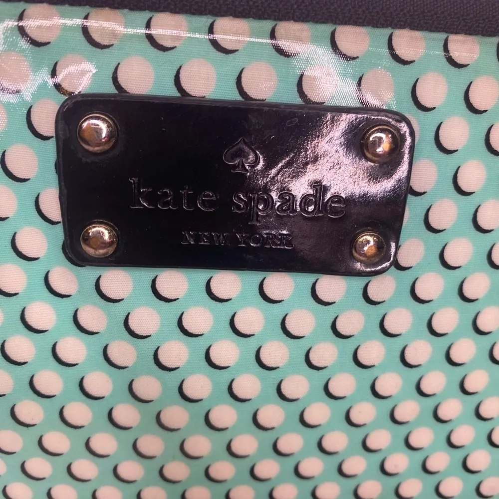 Kate Spade Small mint green polka zippered pouch - Image 3