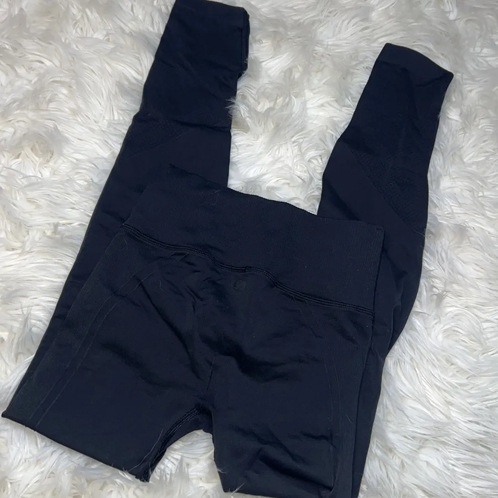 Lululemon seamless leggings - Image 2