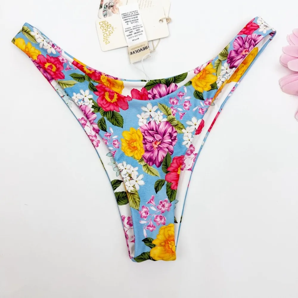 Agua Bendita X Revolve Avy Reversible Bikini Bottom in Blue & White Eden Floral - Image 5