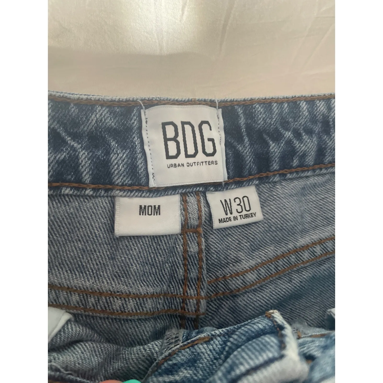 BDG Urban Outfitters Mom Jeans High Rise Denim Blue Jeans Size 30 - Image 3