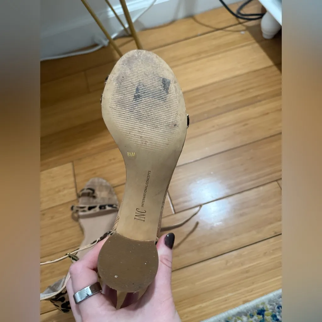 INC Womens cheetah heels - Image 4