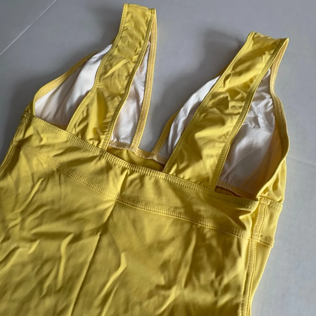Women's SHAN Timeless Plunging One piece Yellow Swimsuit Size 8 - Image 8