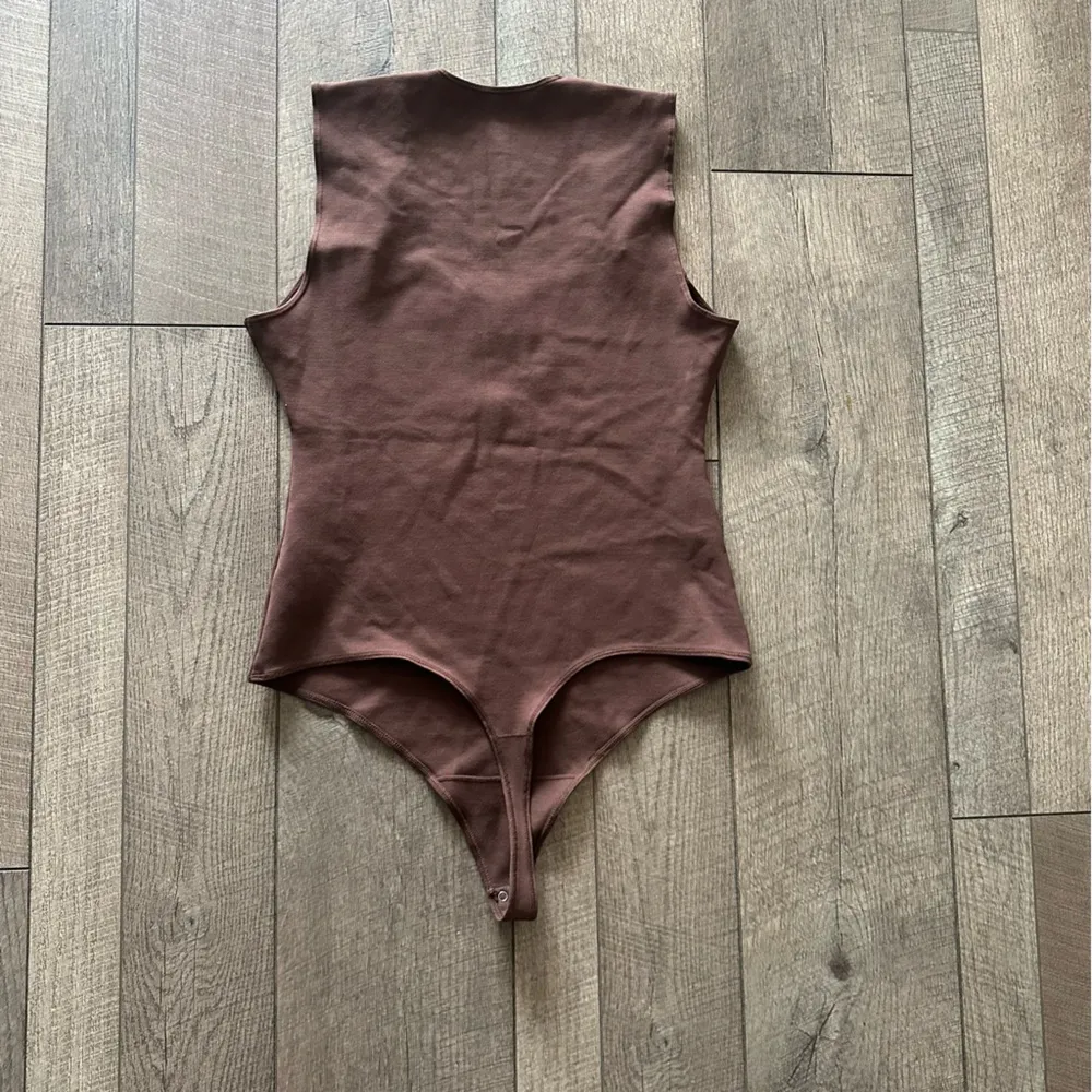 Abercrombie & Fitch Brown Square Neck Seamless Soft AF Bodysuit - Image 9