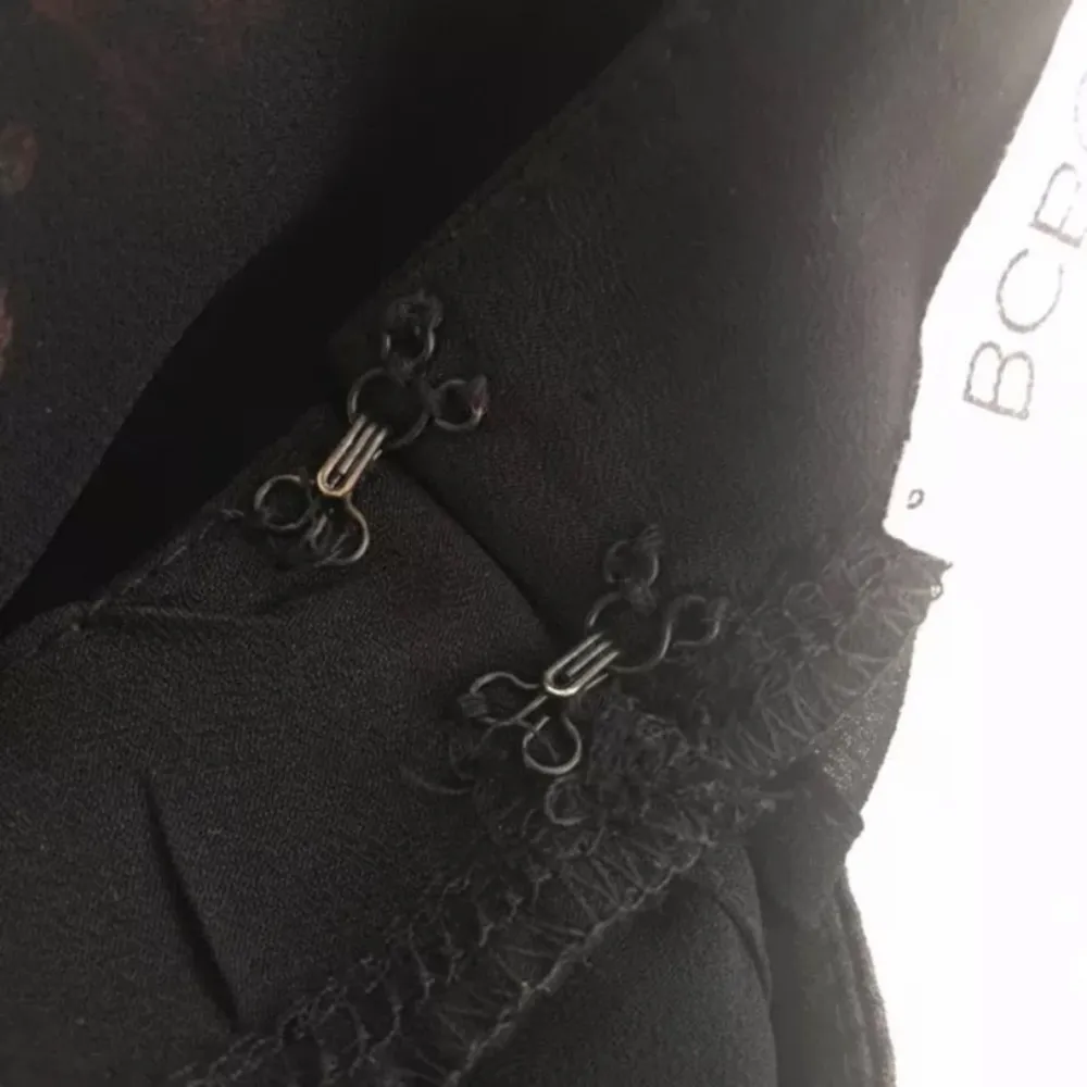 BCBGeneration Black Floral Top‎ - Image 6