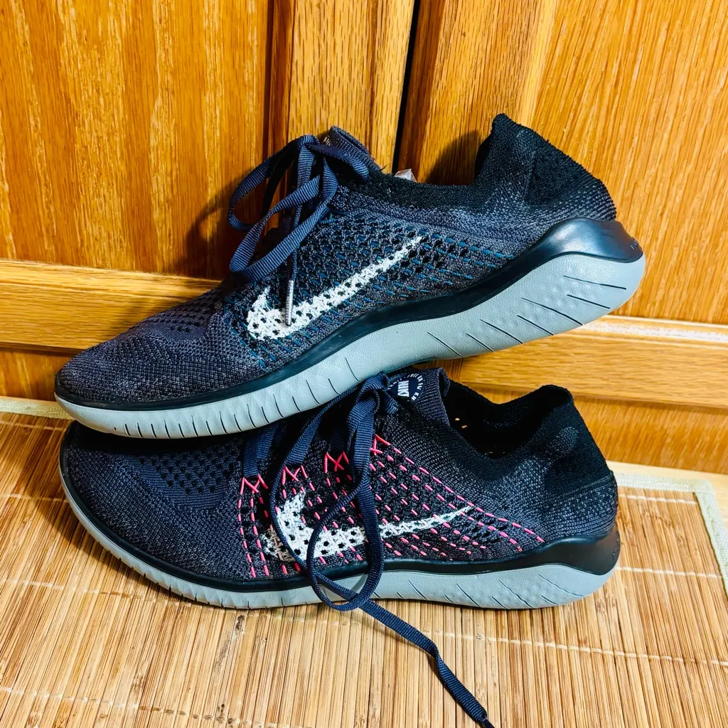 Nike Women's Free RN Flyknit 2018 athletic sneakers running shoes - Image 5