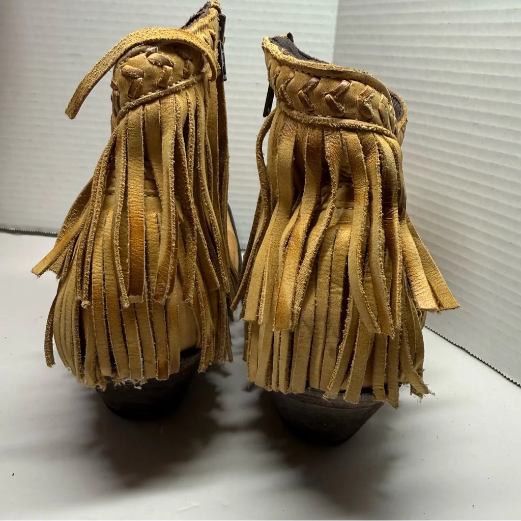 Old Gringo Tan Fringe Ankle Boots - Image 3