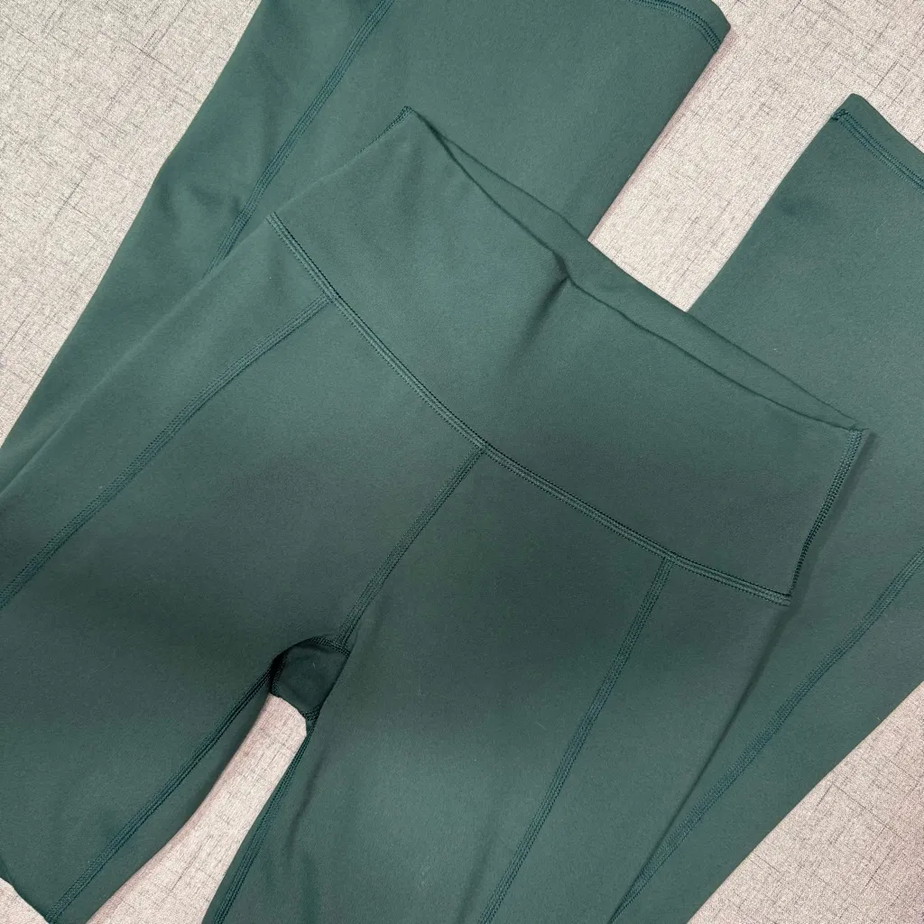 Fabletics Oasis PureLuxe High Waisted Kick Flare Leggings Pant Storm Slate Small - Image 10