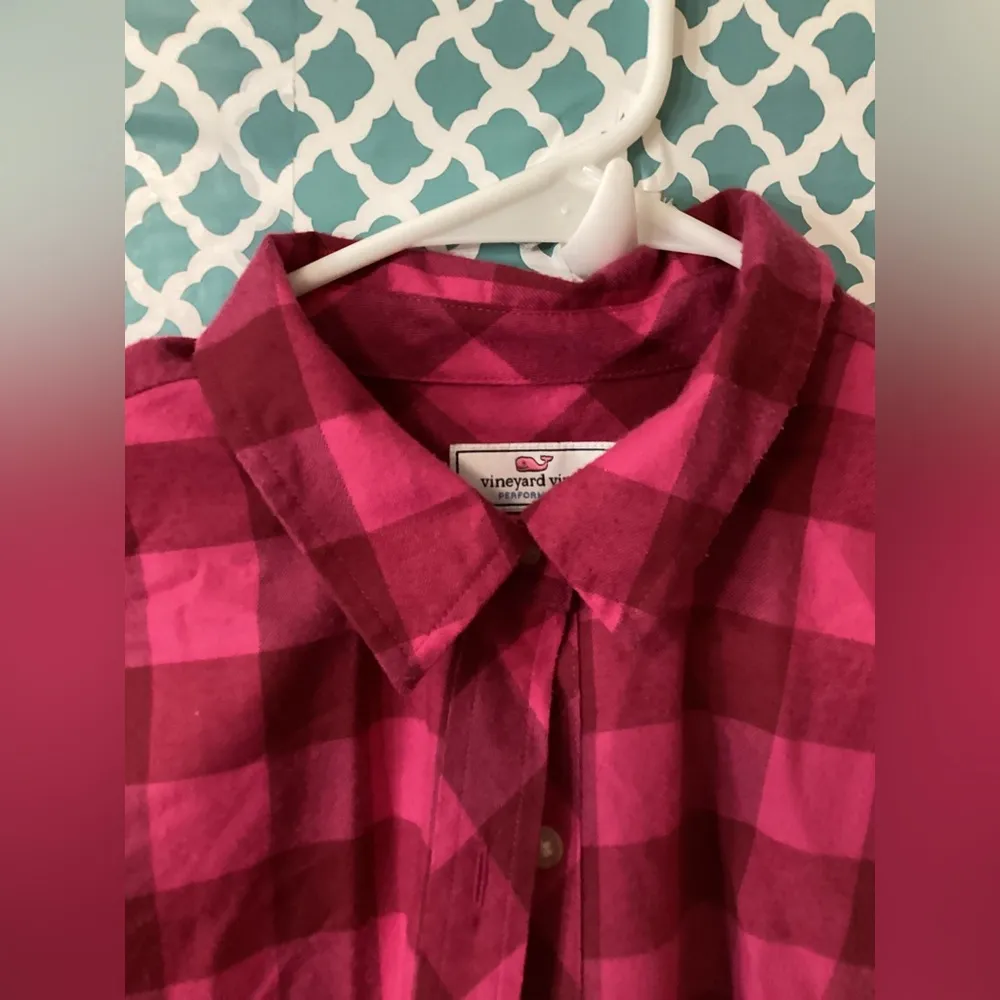 Vineyard vines performance women’s button down shirt - Image 7