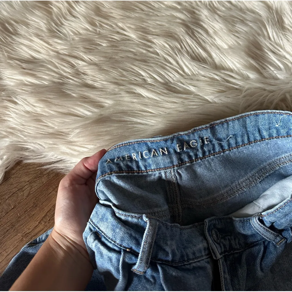 AMERICAN EAGLE Mom Shorts - Image 4