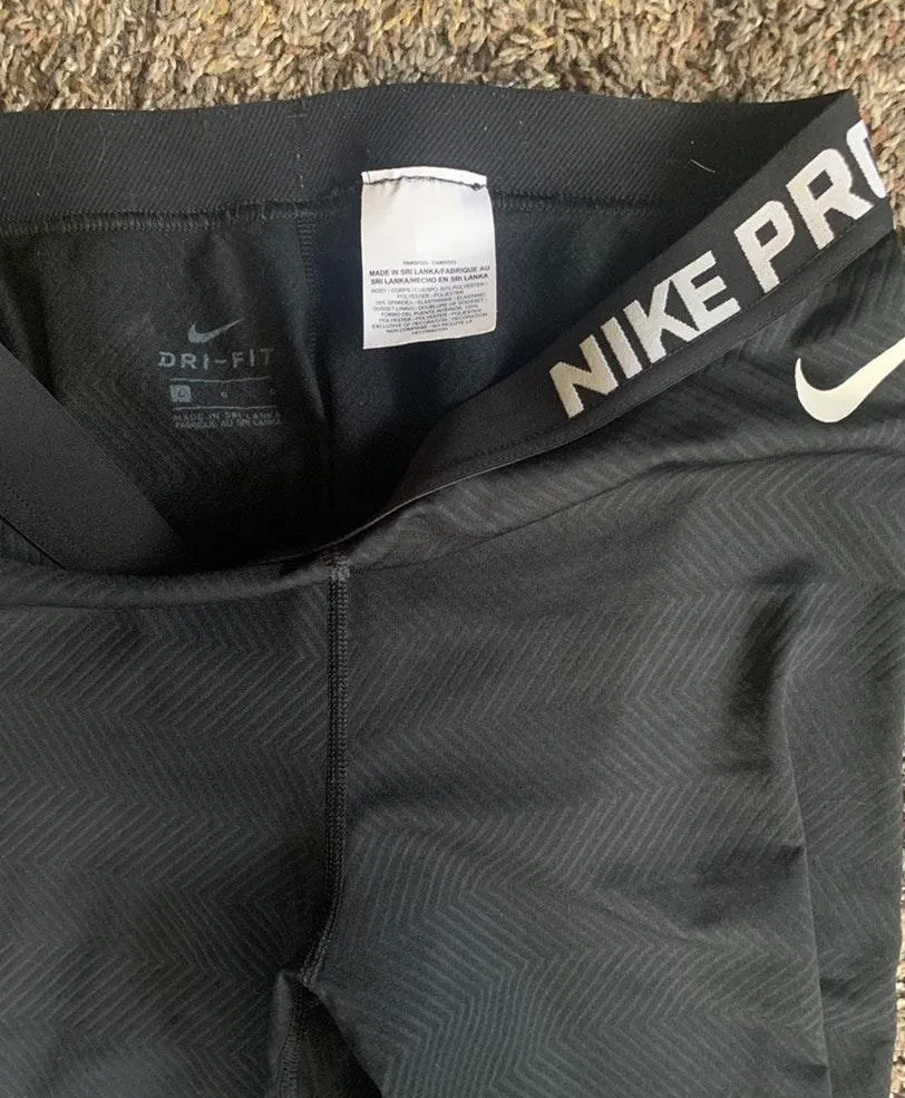 Nike Pro Leggings - Image 2