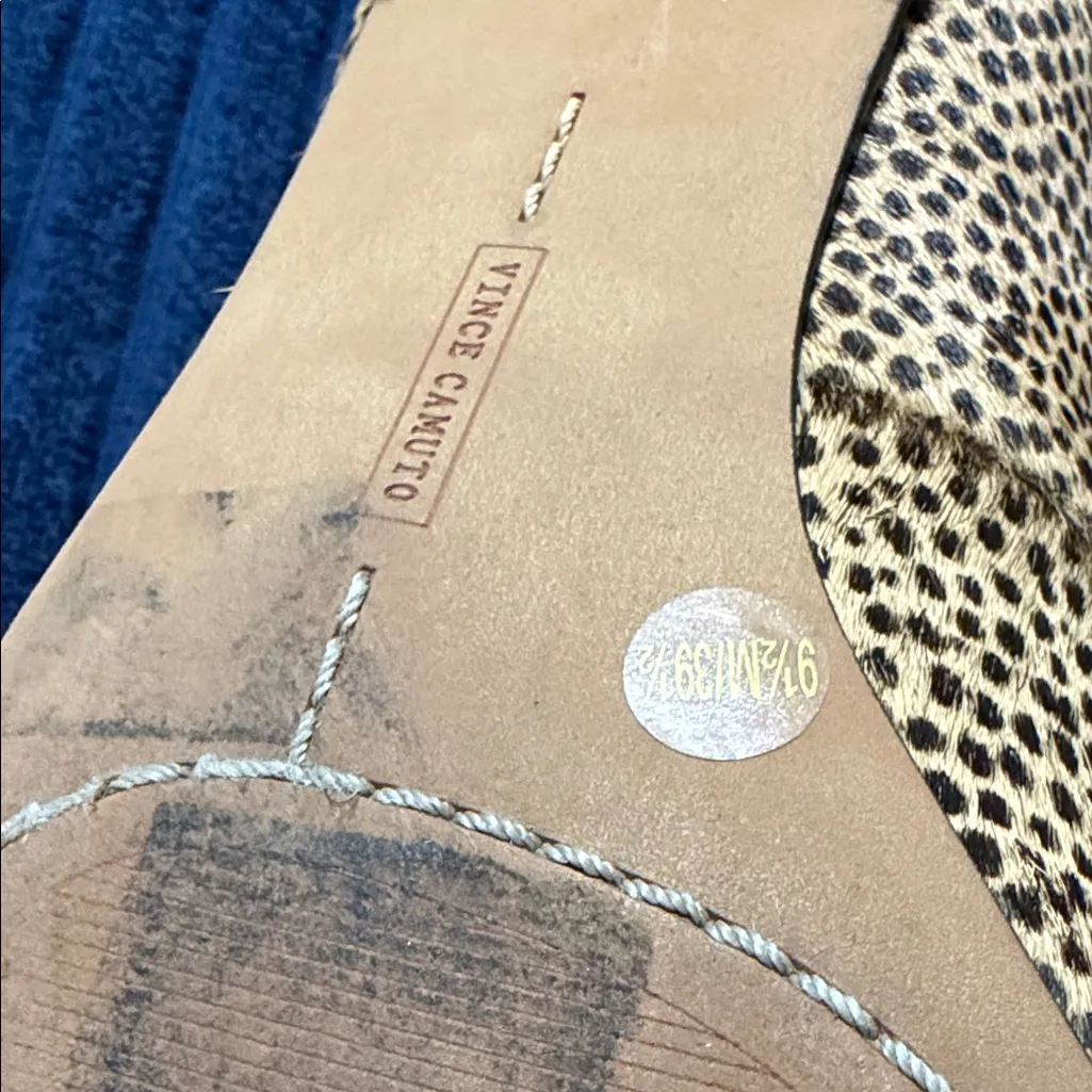 Vince Camuto Women's Tan and Black Patterned Loafers - Image 7