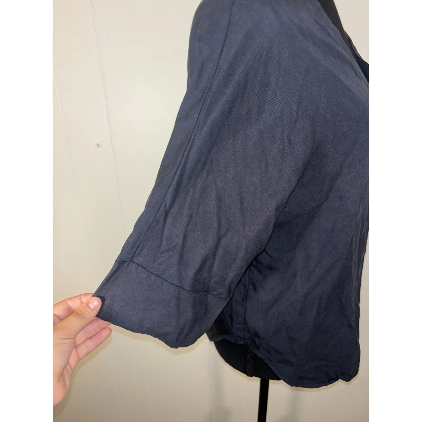 Vetta Capsule Wardrobe Girlfriend Button Down‎ Navy Tencel Shirt | XS - Image 2