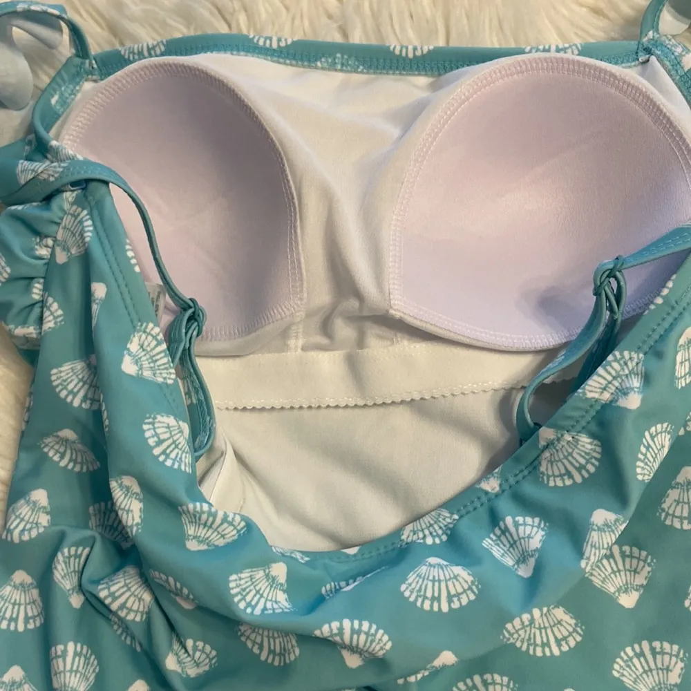 Kona Sol Swim BNWOT size L - Image 6