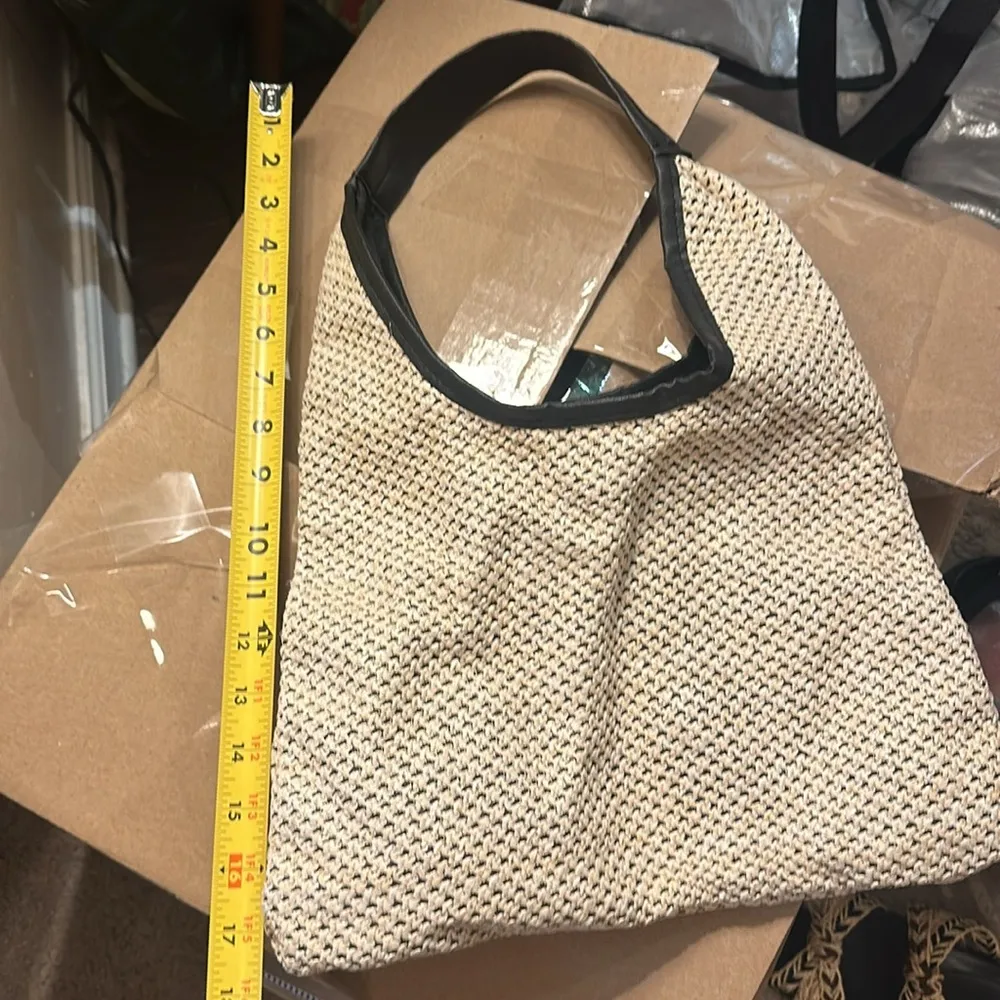 Woven Vegan Leather Black Cream Purse - Image 10