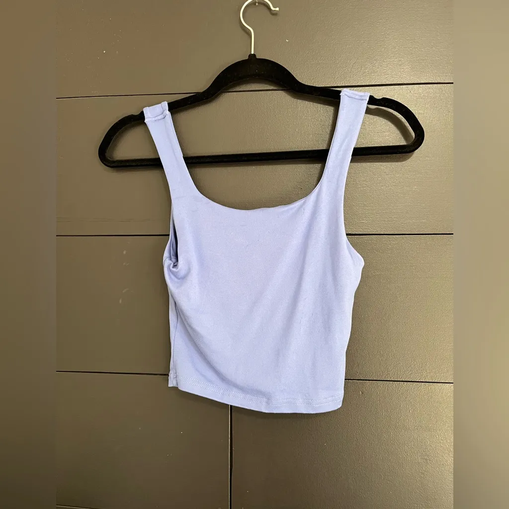 Soft Periwinkle Scrunch Neckline Tank Top Women’s Sz Small EUC Purple - Image 3