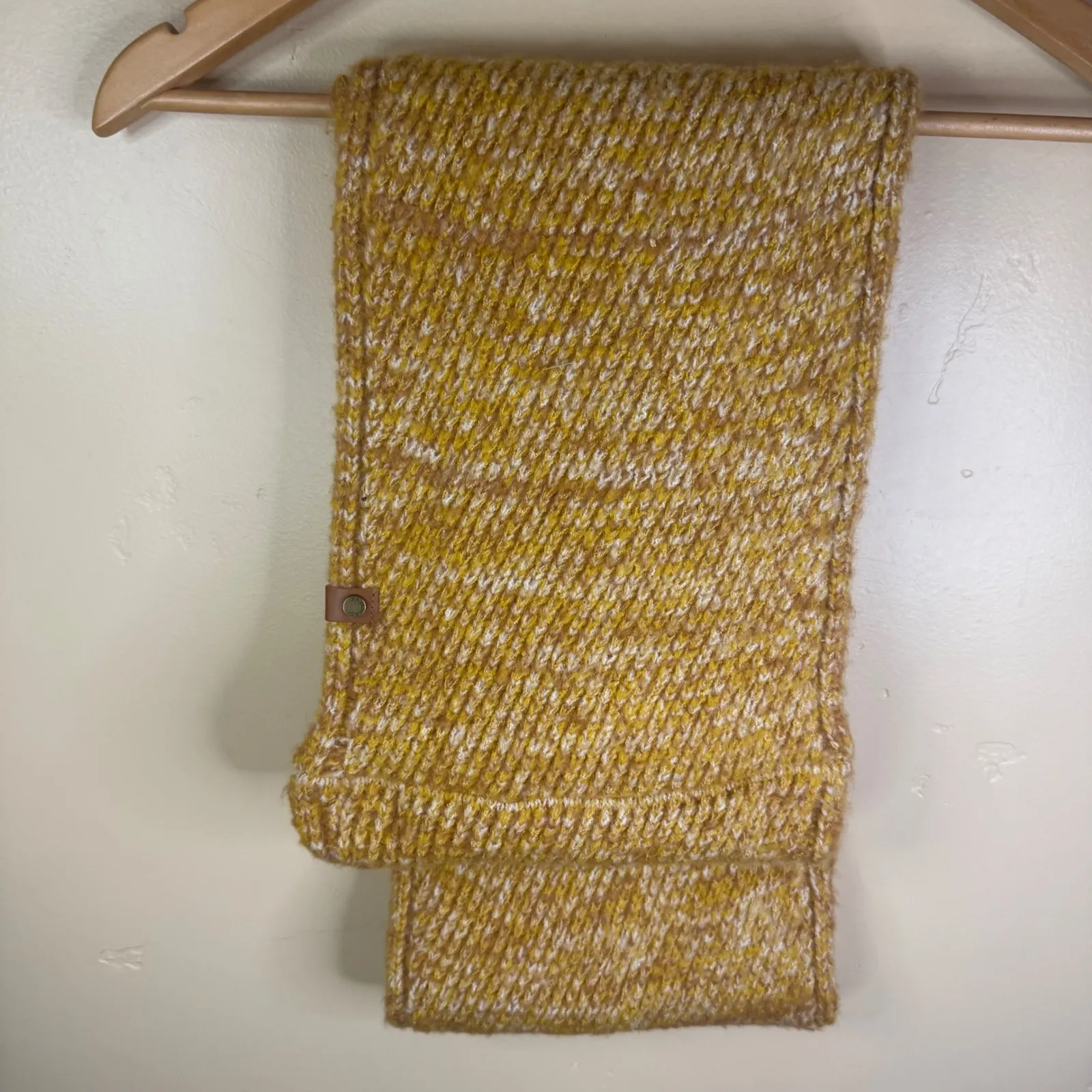 Frye and Co Infinity Mustard Yellow Knit Scarf Womens Winter Accessory Warm Soft - Image 4