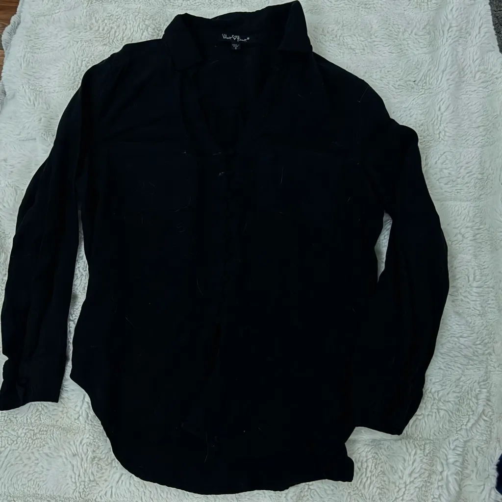 Elegant Black Women's Top - Image 2