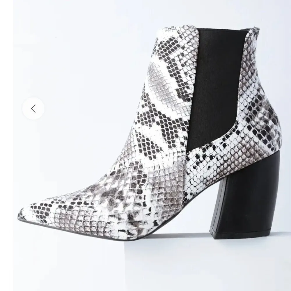 Lulu’s Cecy Black and White Snake Pointed Toe Ankle Booties 9 - Image 4